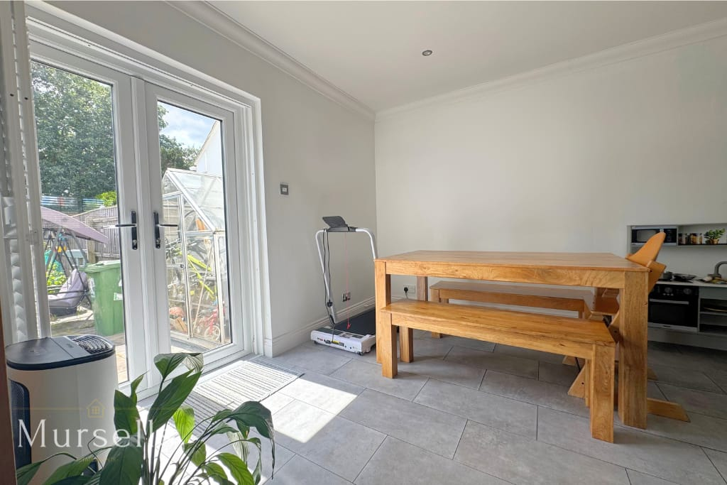 House in Poole, Alderney - View 5