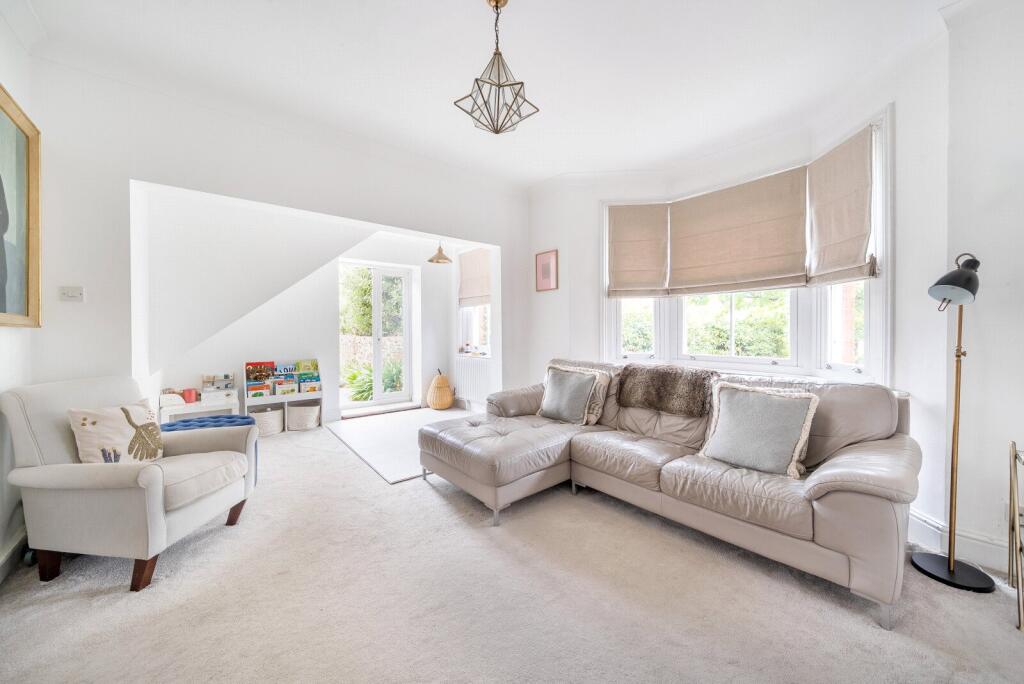 House in Kingston upon Thames - View 4