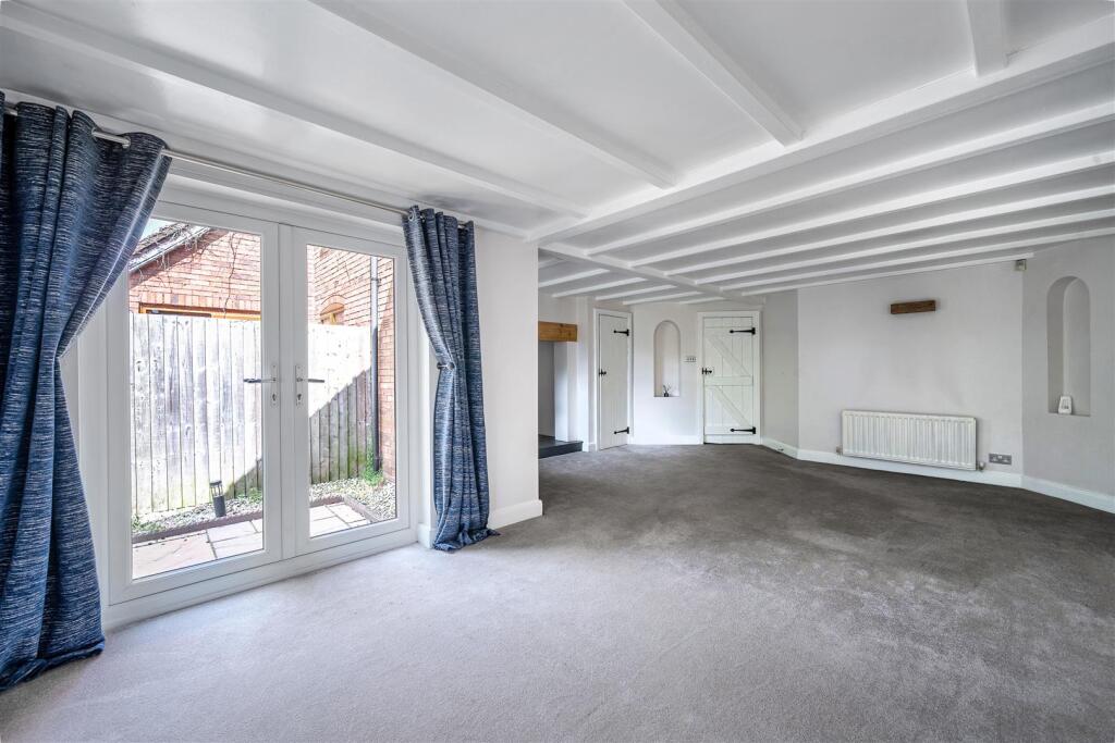 Mere Grove, Telford photo 3