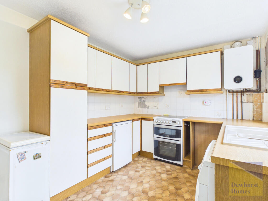 Whitby Avenue,  Ingol, PR2 photo 4