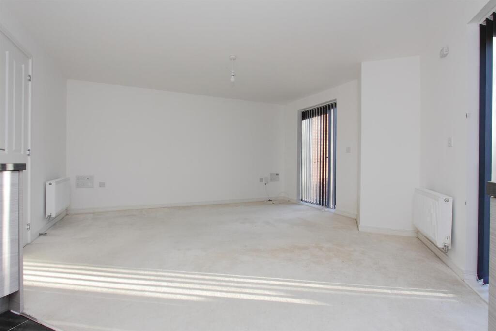 Apartment in Salisbury - View 4