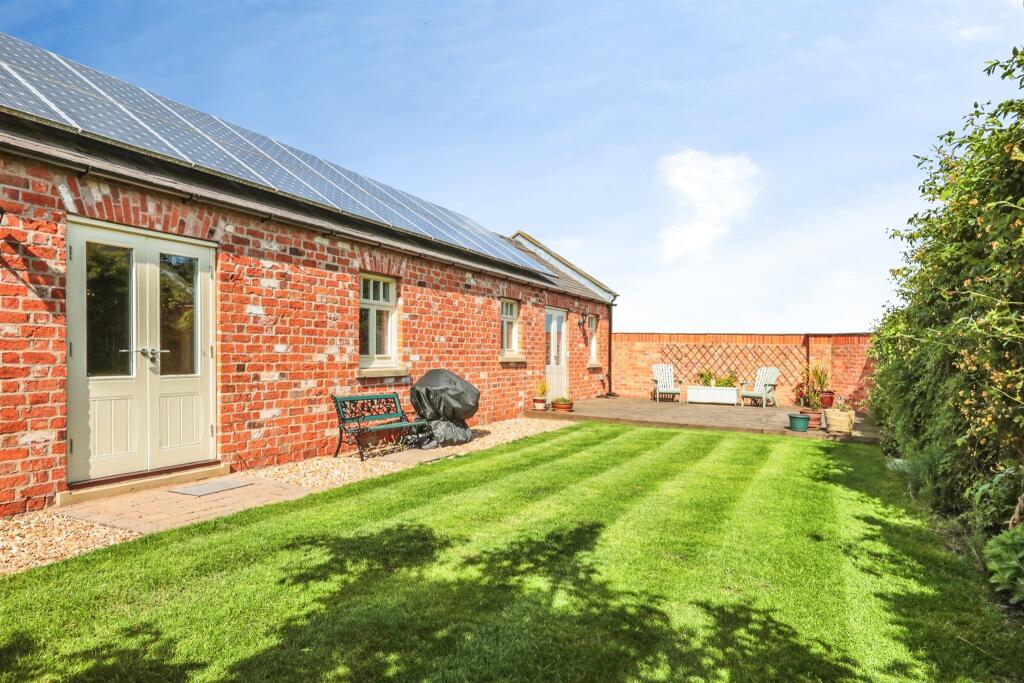 House in Bassetlaw, Worksop - View 3