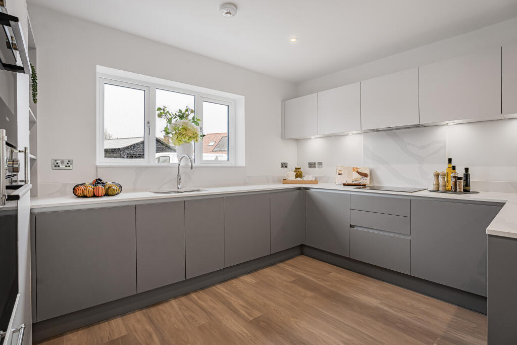 House in St Albans - View 5