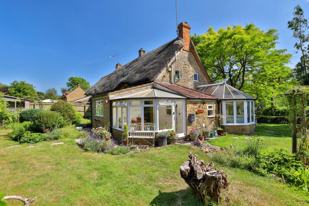 3-bed house on Moor Lane, Hardington Moor , £465,000