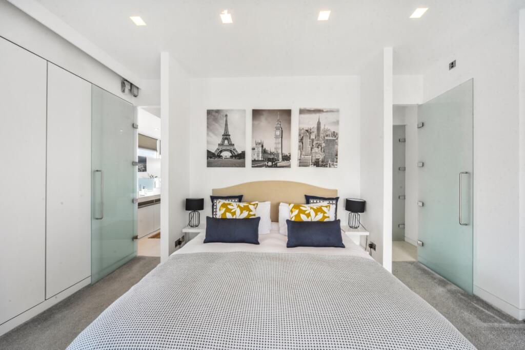 2 bedroom penthouse for rent