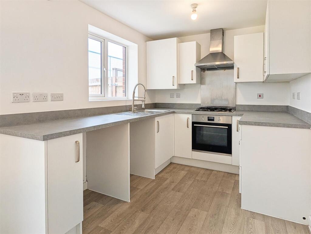 House in Gedling, Bardolph View Phase 2, Stoke Bardolph - View 5