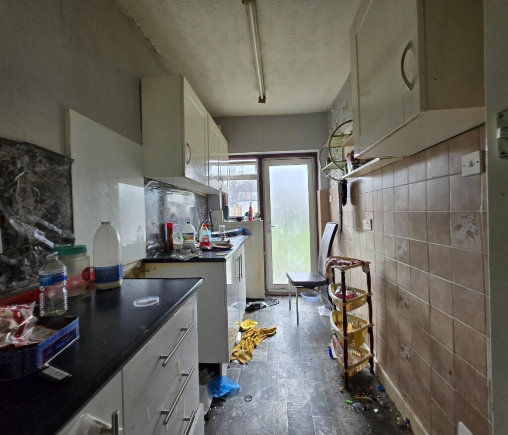 House in London - View 2