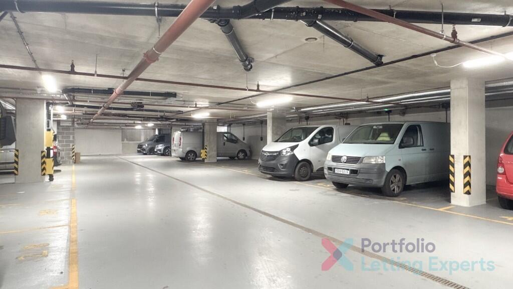 Additional image 13 of Luxury 3 Bed Penthouse | Brand New Building | Parking, Balcony & High-Spec Finishes - The Avebury