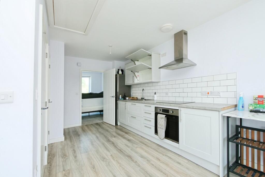 Apartment in York - View 2