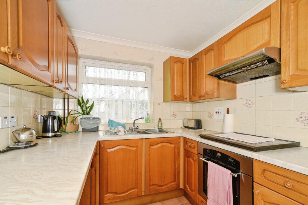 House in Test Valley, Rooksbury Mill, Andover - View 3