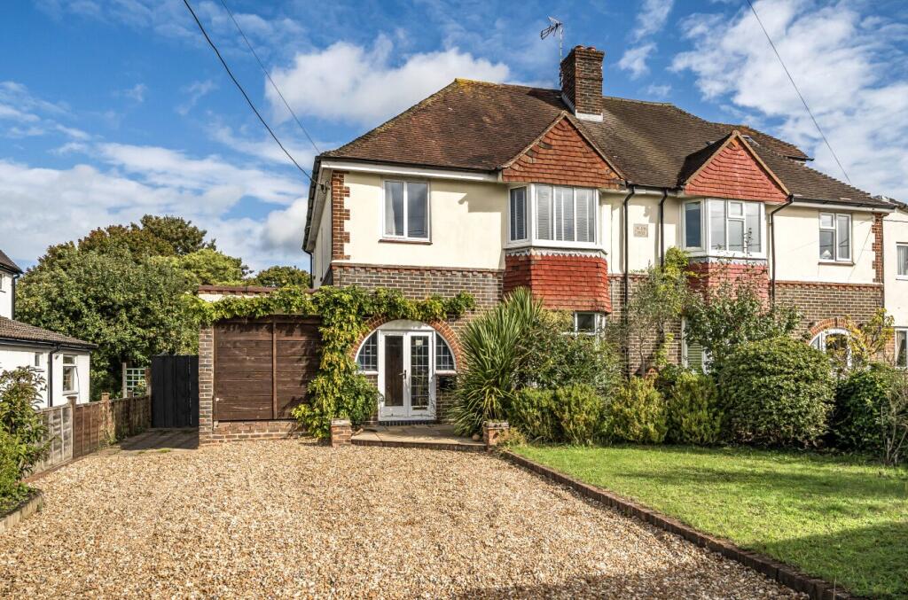 Main image of property: Mount Pleasant Road, Alton, Hampshire, GU34