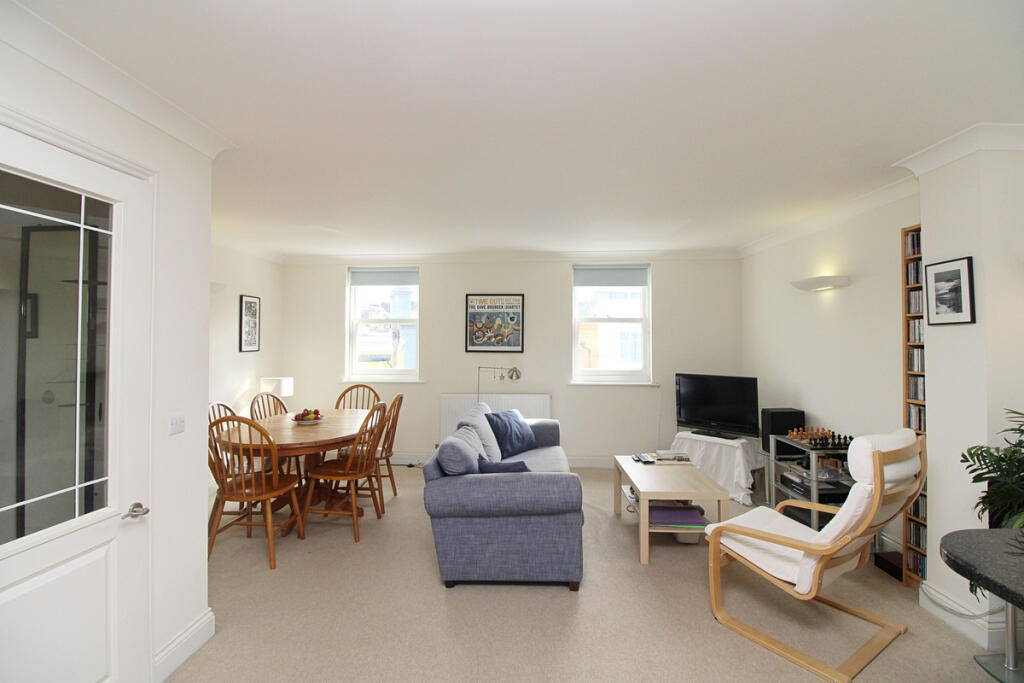 Apartment in Brighton - View 5