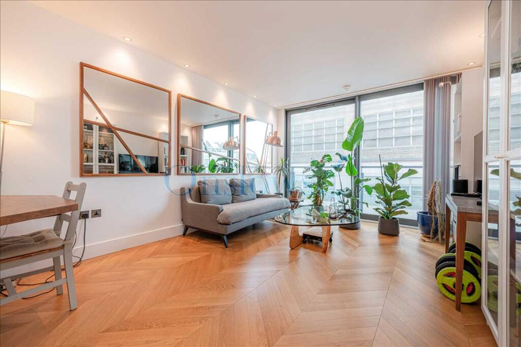 Main image of property: Ellesmere Court, London