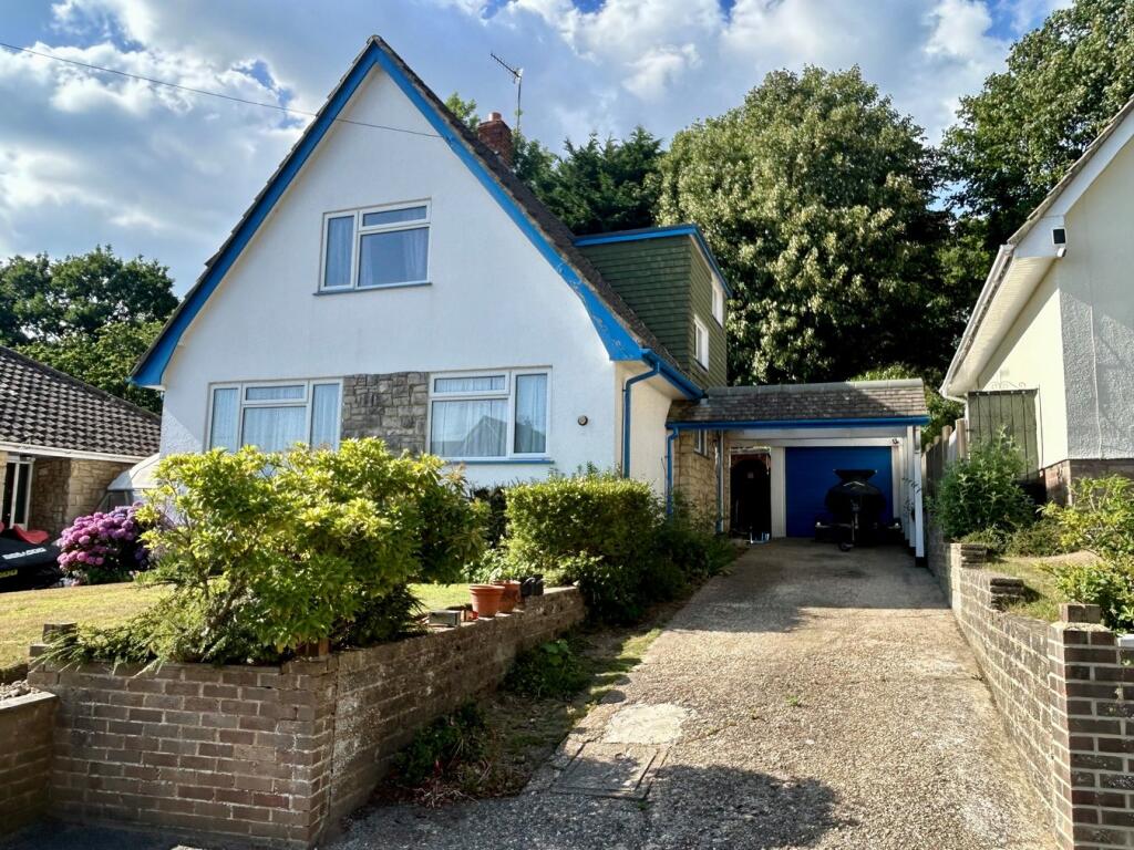 Wren Crescent, COY POND, BH12