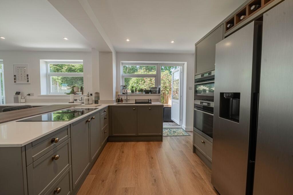House in Haywards Heath - More