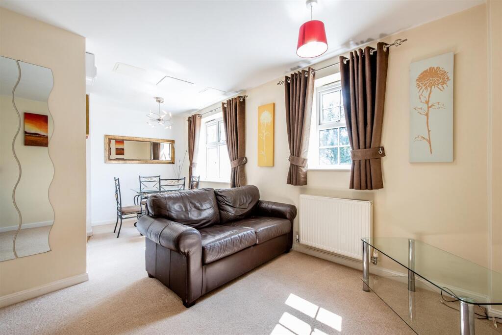 Apartment in Preston - View 2