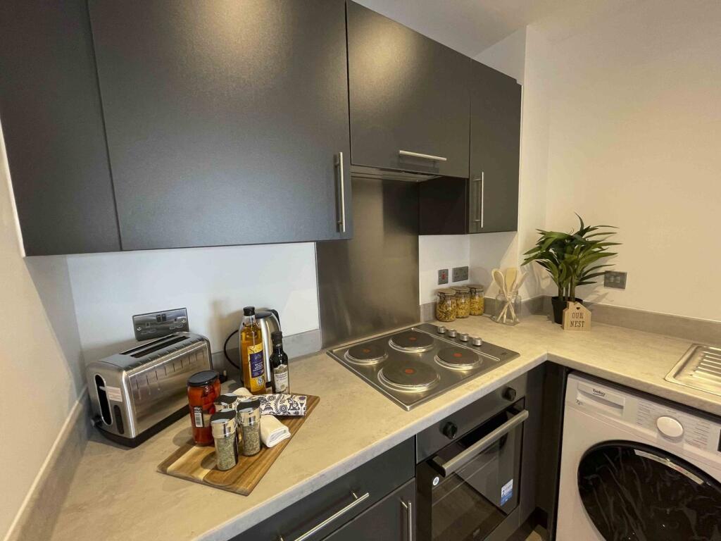 Apartment in Liverpool - View 4