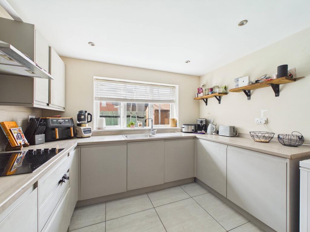 House in Derby - View 5