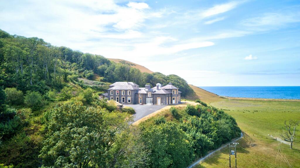 Main image of property: Plas Tanybwlch, Rhydyfelin, SY23
