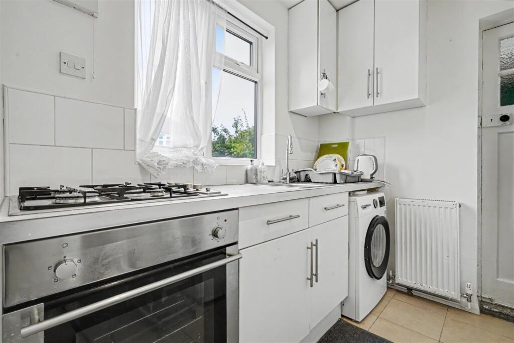 House in Nottingham - View 3