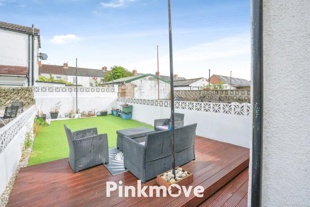 House in Newport - View 5