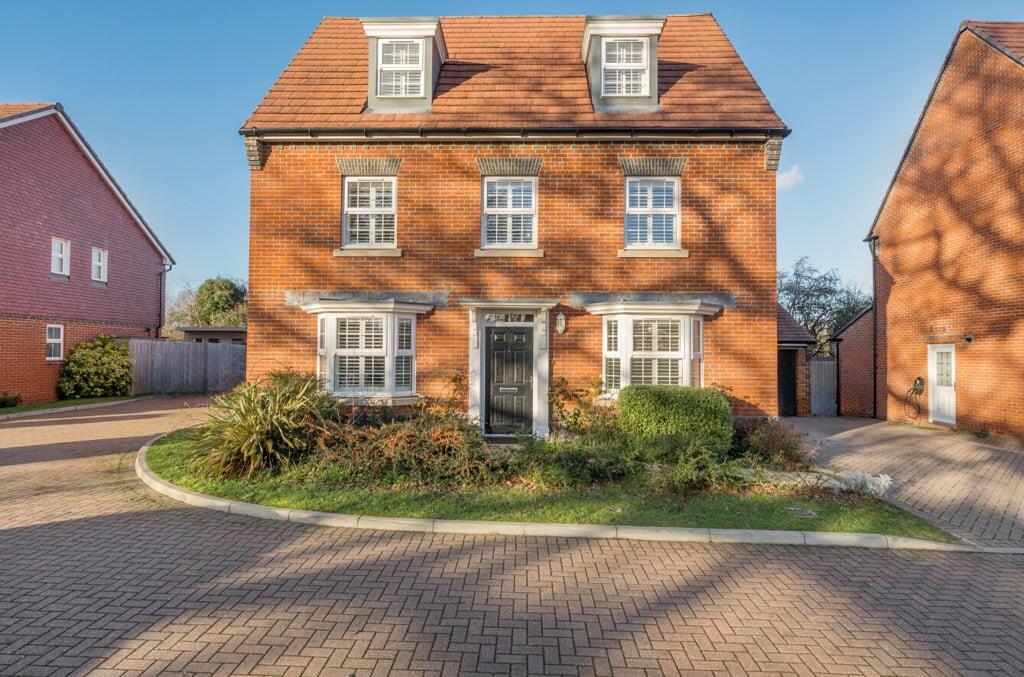 Main image of property: Walnut Close, Braishfield, Romsey, SO51
