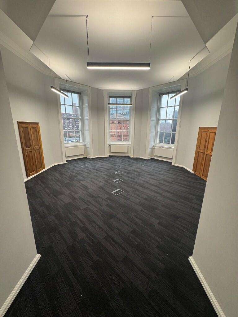 Hexagonal Room
