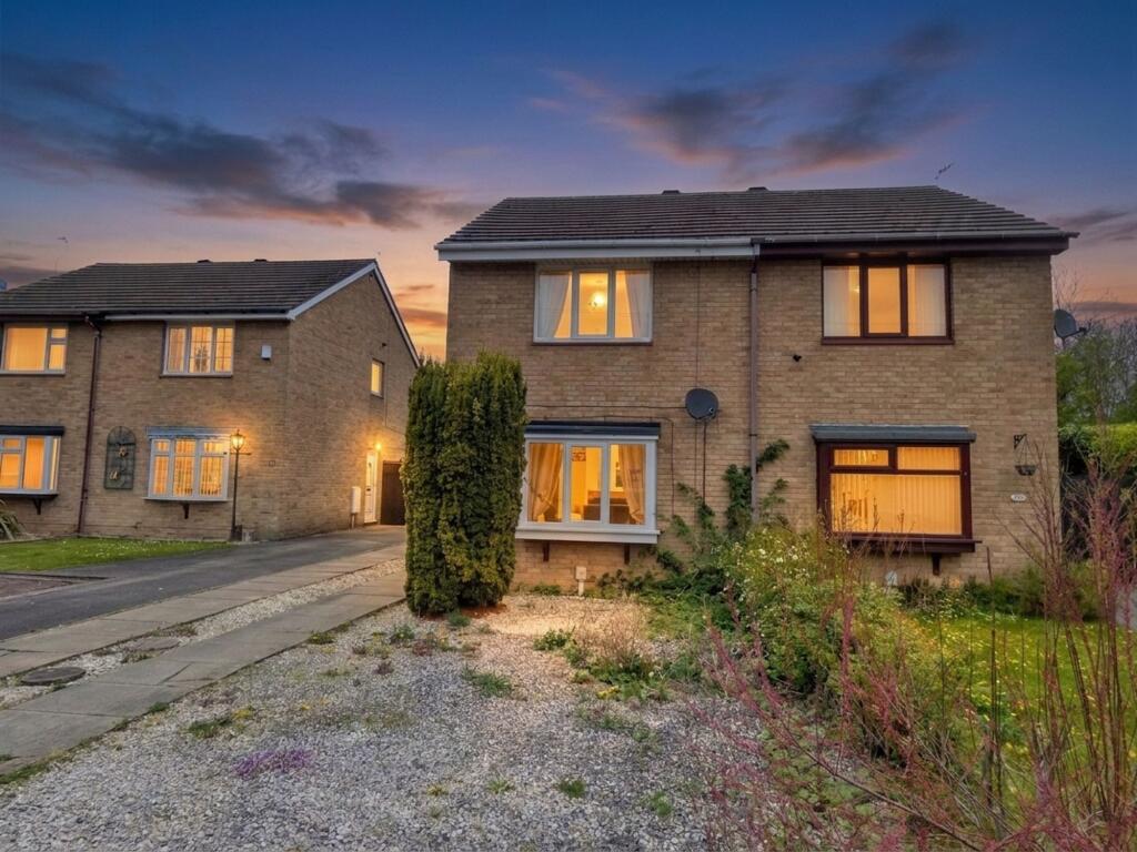 Main image of property: The Queensway, Hull, HU6