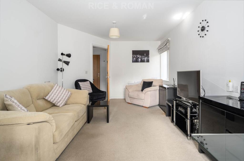 Apartment in Kingston upon Thames - View 5