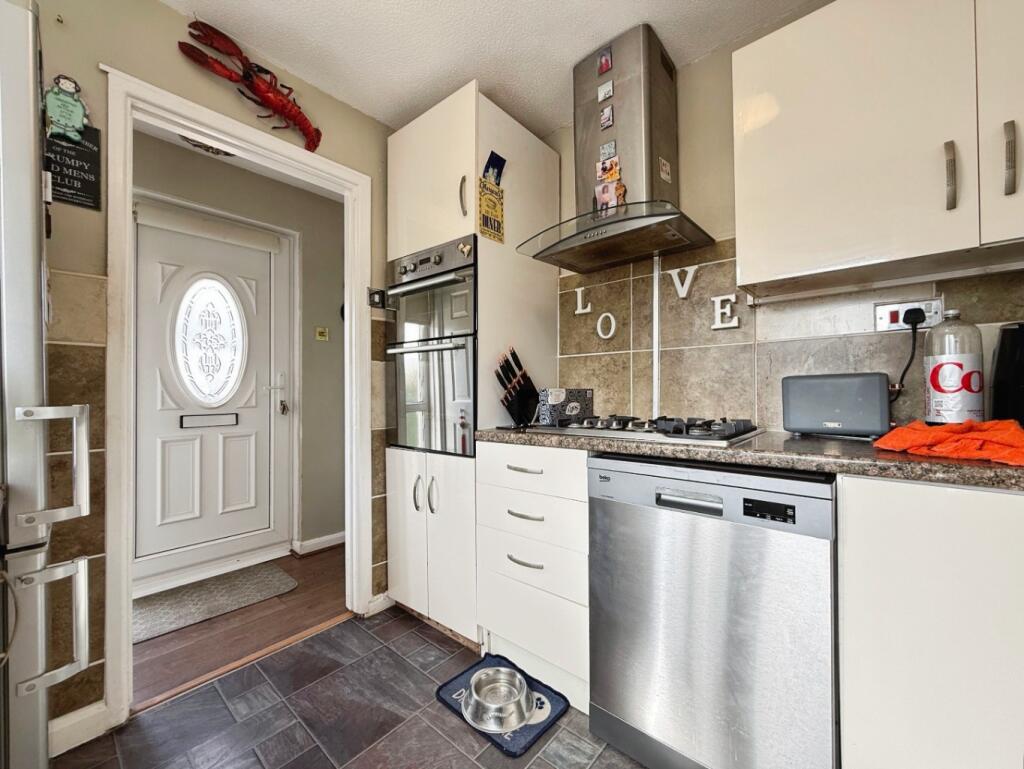 House in Swansea, Birchgrove - More