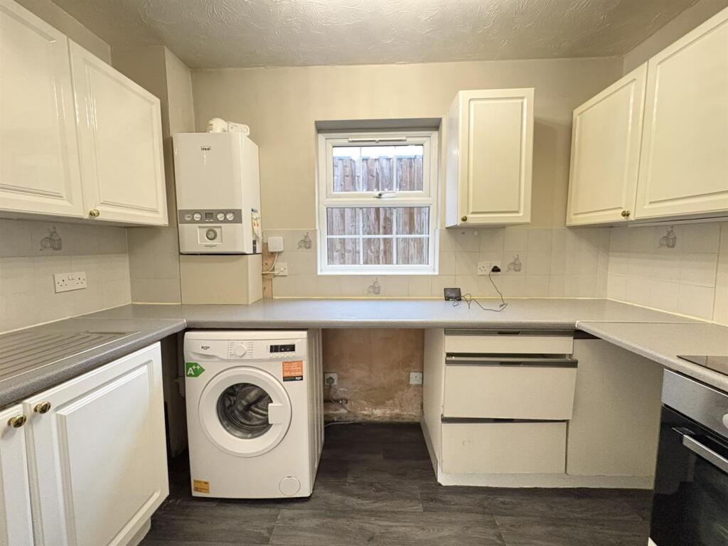 Apartment in North Hertfordshire, Knebworth - View 2