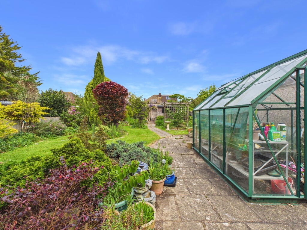 House in Worthing, West Sussex - View 2