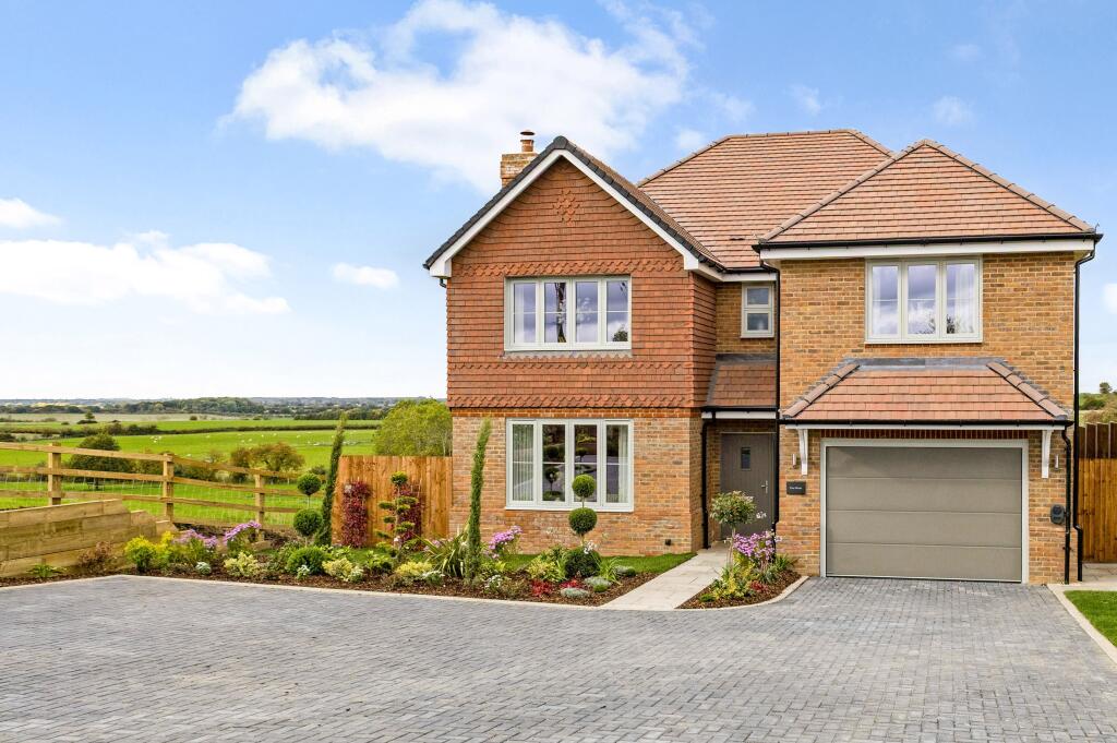 Main image of property: Westfield Road, Aylesbury, HP18