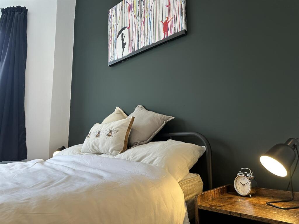 1 bedroom house share for rent