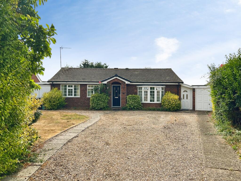 Main image of property: Dovehouse Drive, Wellesbourne, Warwick