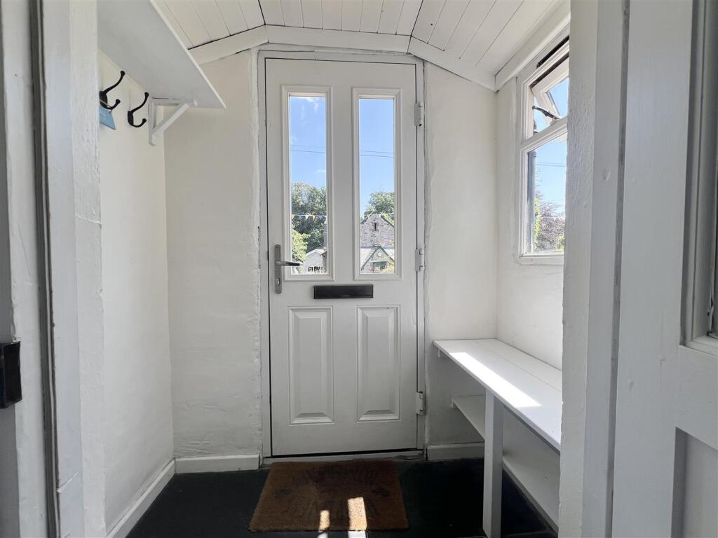 House in Plymouth - View 5