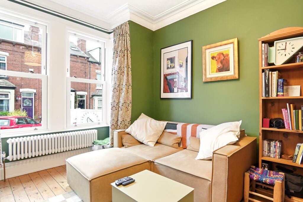 House in Leeds, West Yorkshire - View 4