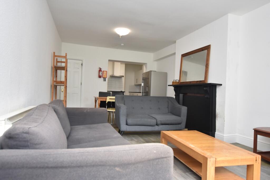 Main image of property: Tyndalls Park Road, Garden Flat, Clifton, Bristol, BS8 1PY