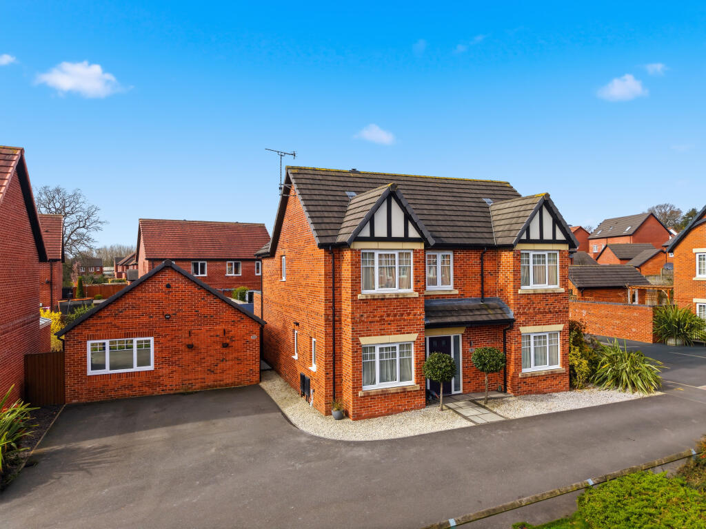 Main image of property: Damstead Park Avenue, Alfreton, Derbyshire, DE55