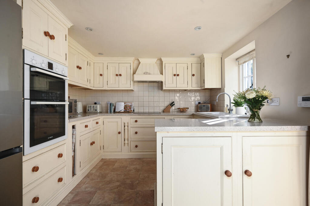House in Tonbridge - View 4