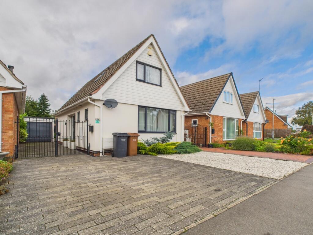 Main image of property: Cox Drive, Bottesford, Nottingham, Nottinghamshire, NG13 0DJ