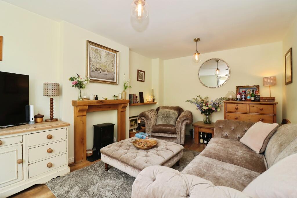 House in Rotherham, Wales - View 4