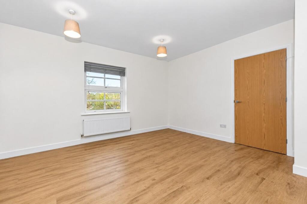 Apartment in Bristol - View 4