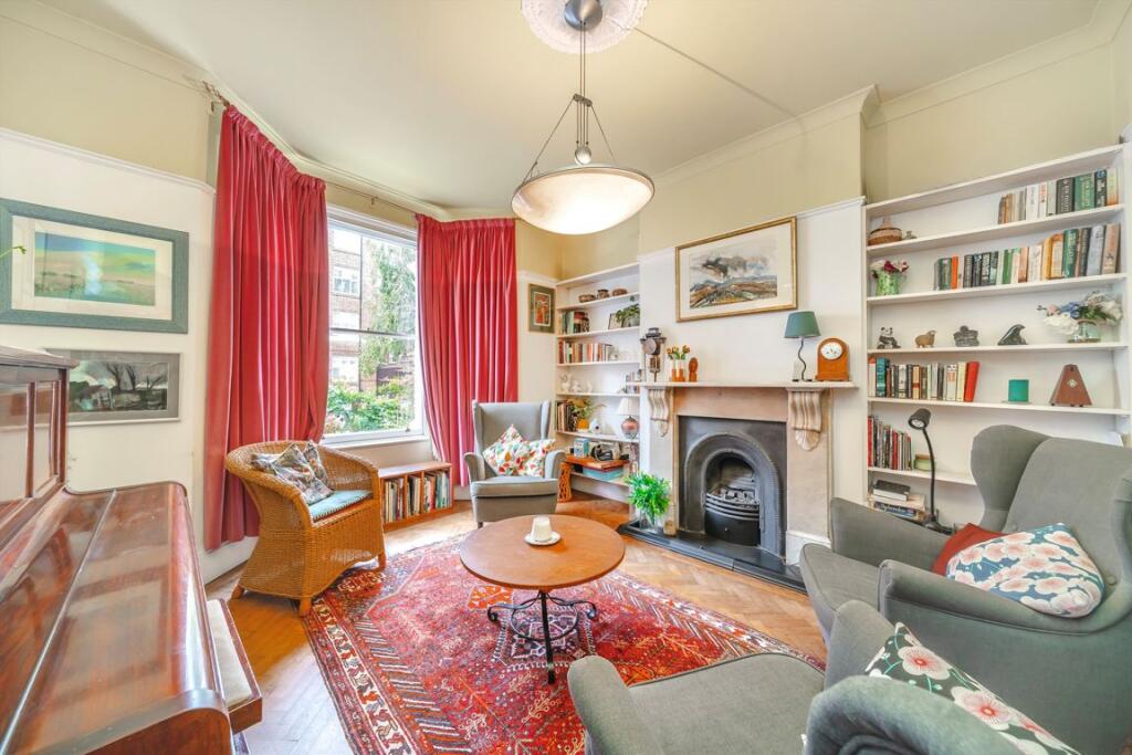 House in London, Grove Park - View 2
