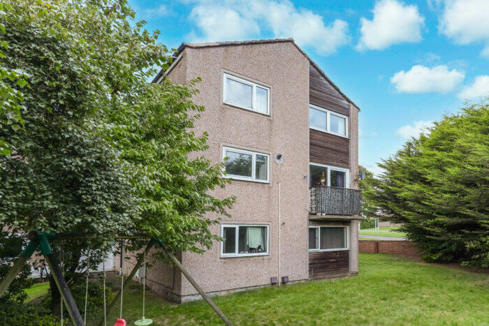 Main image of property: 127 McGrigor Road, Rosyth, Dunfermline, KY11 2AF