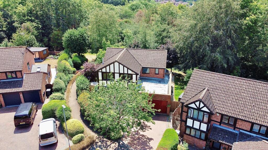 Main image of property: Osprey Rise, East Hunsbury, Northampton NN4