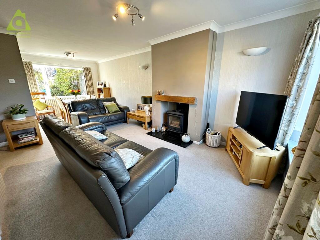 Captain Lees Road, Westhoughton, BL5 3UB photo 2
