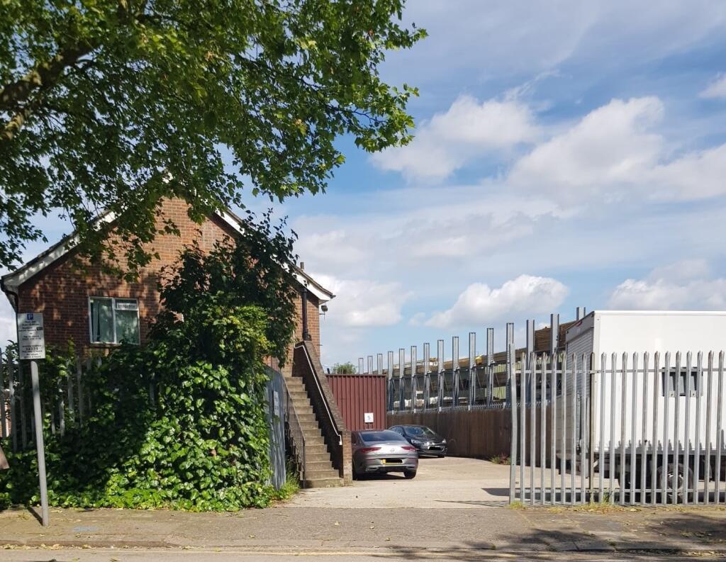 Office Space for Hire N22