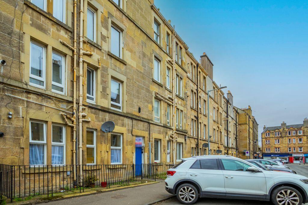 Main image of property: 12/7 Wardlaw Place, Edinburgh, EH11 1UE