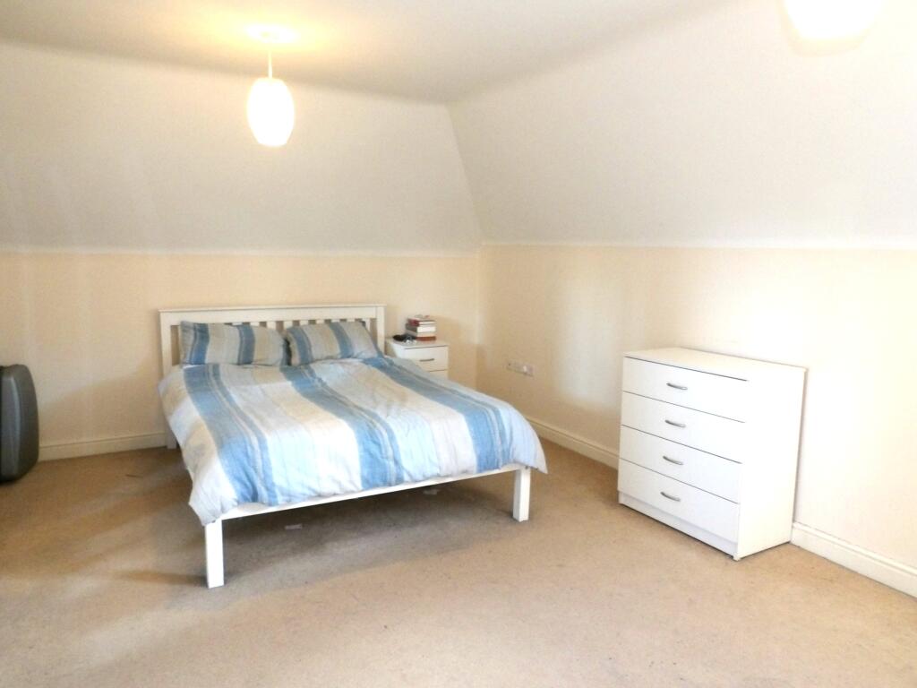 Apartment in Nottingham - View 5